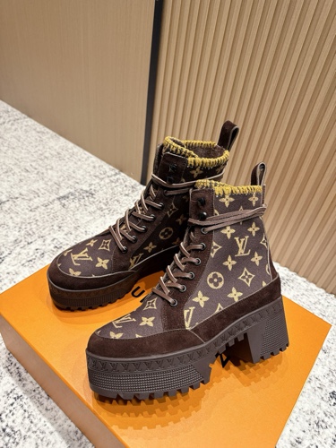 Women Louis Vuitton Shoes-546